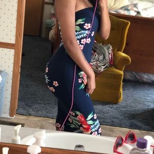 Bodycon floral strapless dress!!